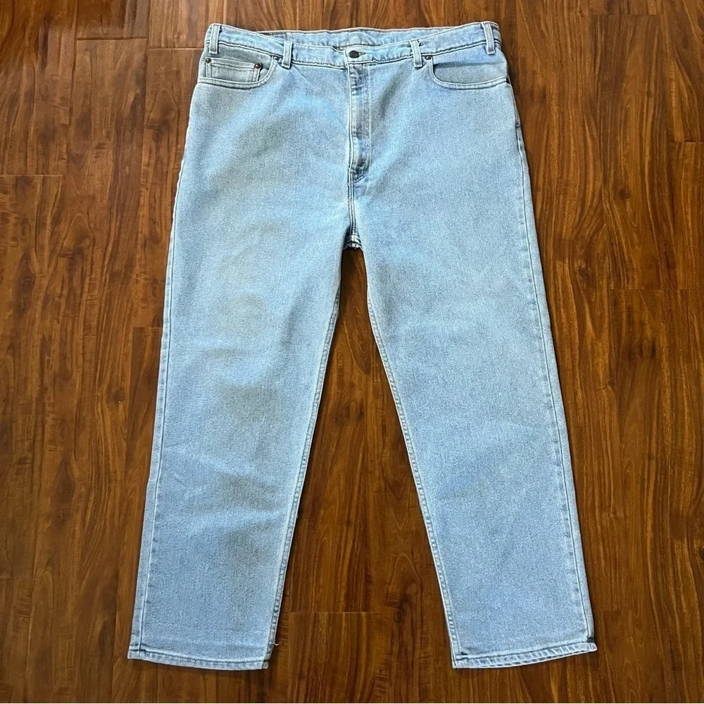 Vintage 90s Levi’s 540 Light Wash Flex Relaxed Fit Made in USA size 44 x 30